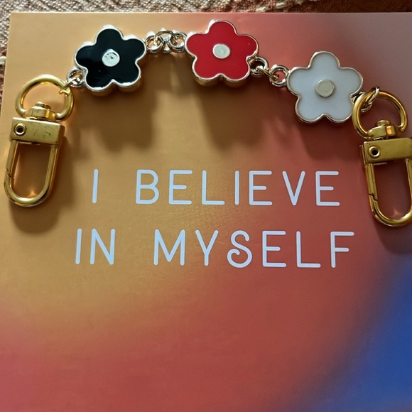 🆕 Bag Flower Bag Charm NIB - Picture 6 of 8